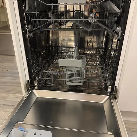 Tyylikaes Kaksio Keskustasta Parkkipaikalla,wifi Apartament Lappeenranta